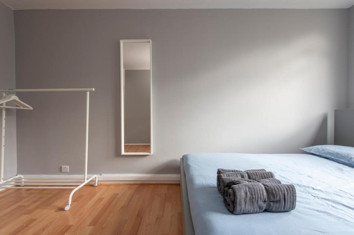 Lovely 2-Bed 20 Mins To Central Лондон Екстер'єр фото