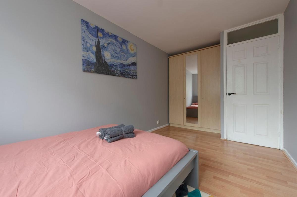 Lovely 2-Bed 20 Mins To Central Лондон Екстер'єр фото