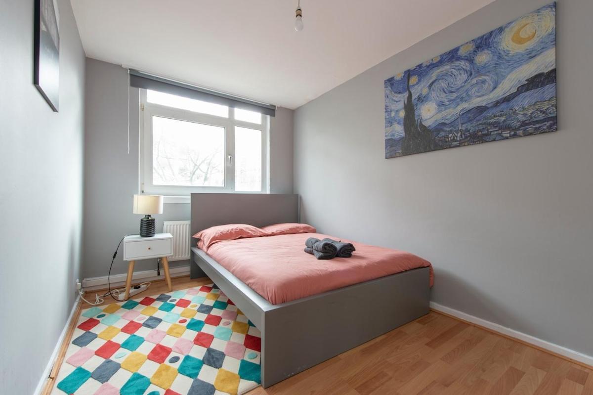 Lovely 2-Bed 20 Mins To Central Лондон Екстер'єр фото
