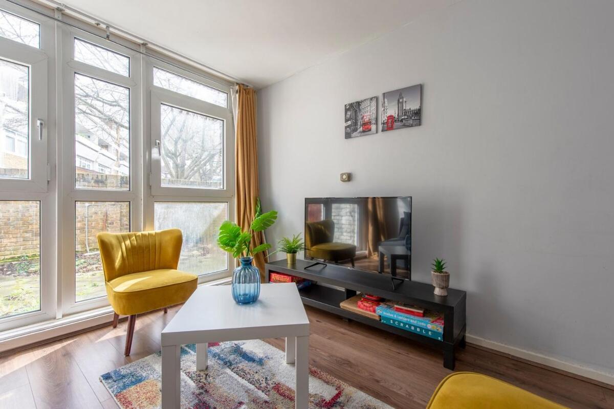 Lovely 2-Bed 20 Mins To Central Лондон Екстер'єр фото